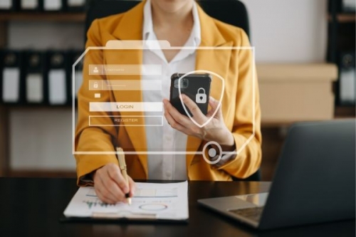 Bezpieczeństwo cybernetyczne w Polsce. Skuteczne zasady cyberbezpieczeństwa w firmach i instytucjach